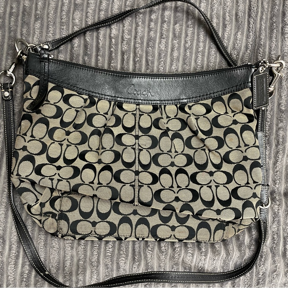 COACH SIGNATURE CANVAS SHOULDER BAG